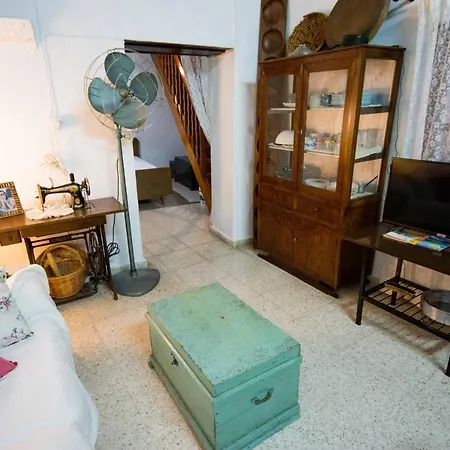 Traditional Village House * Pentakomo
